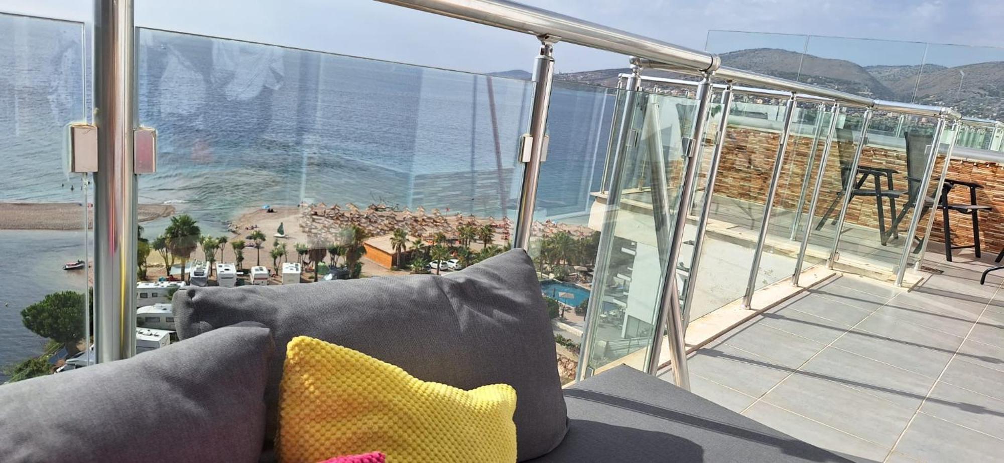 Sadet'S Penthouse Saranda Apartment Luaran gambar