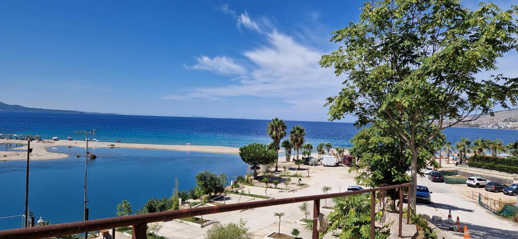 Sadet'S Penthouse Saranda Apartment Luaran gambar