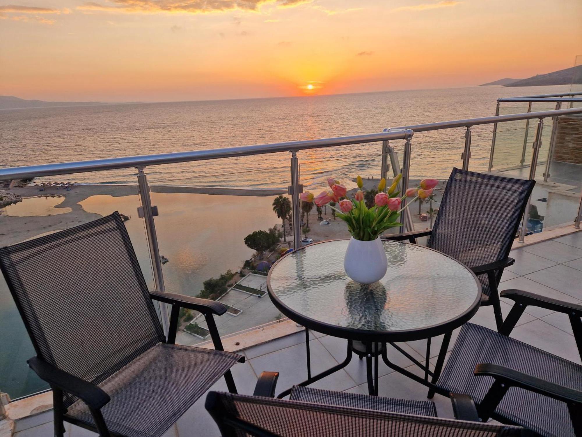 Sadet'S Penthouse Saranda Apartment Luaran gambar