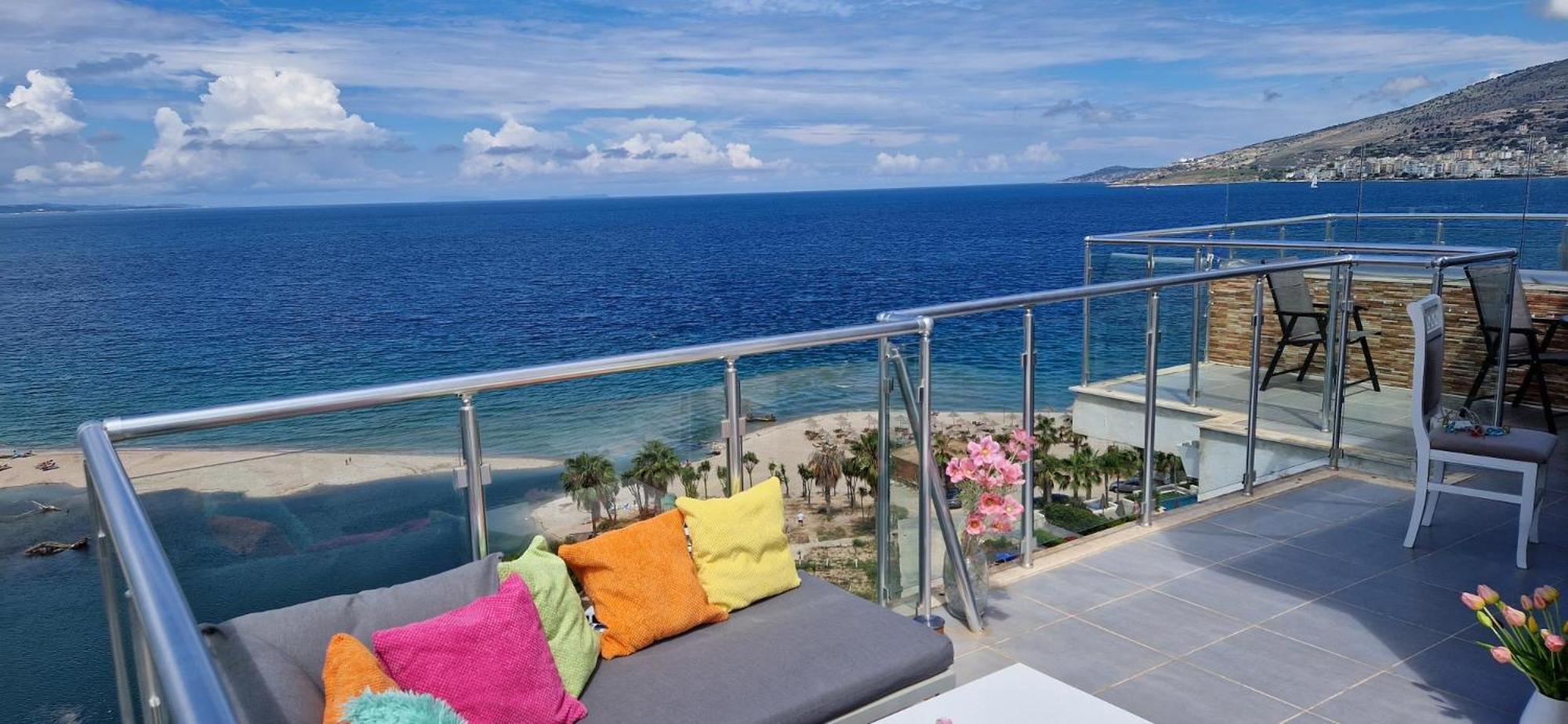 Sadet'S Penthouse Saranda Apartment Luaran gambar