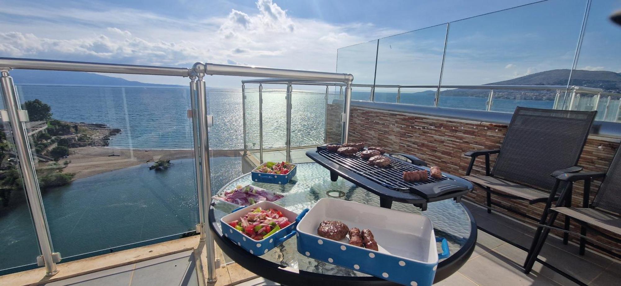 Sadet'S Penthouse Saranda Apartment Luaran gambar